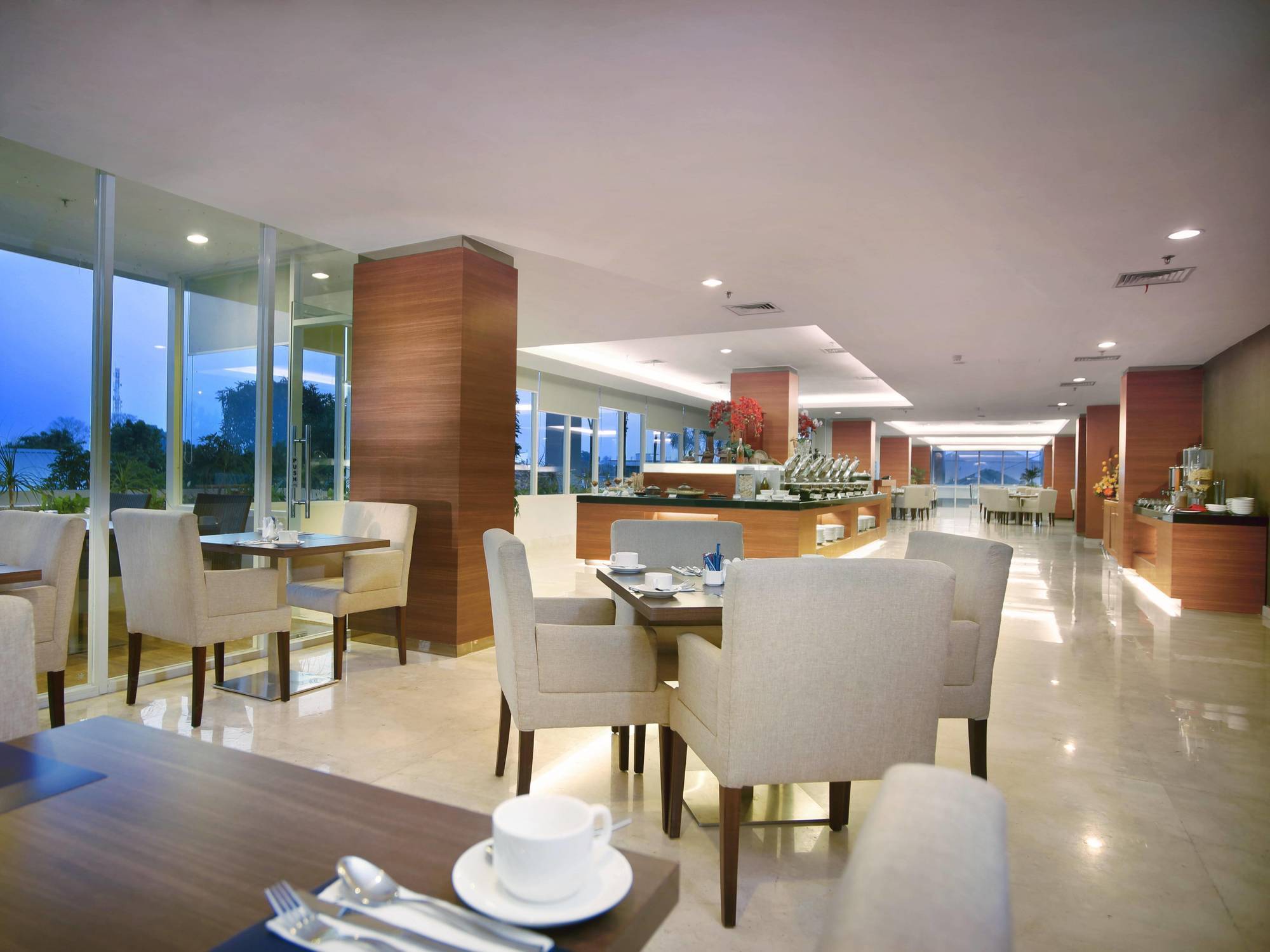 ASTON Madiun Hotel&Conference Center Exterior foto
