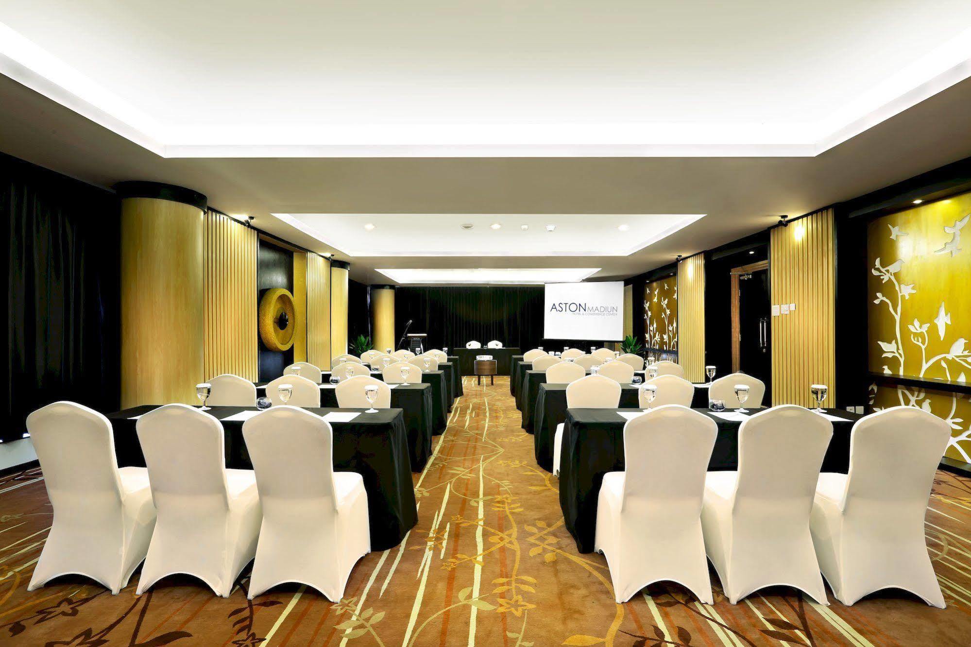 ASTON Madiun Hotel&Conference Center Exterior foto