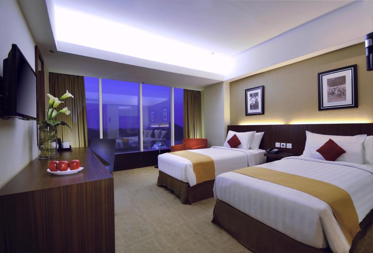 ASTON Madiun Hotel&Conference Center Exterior foto